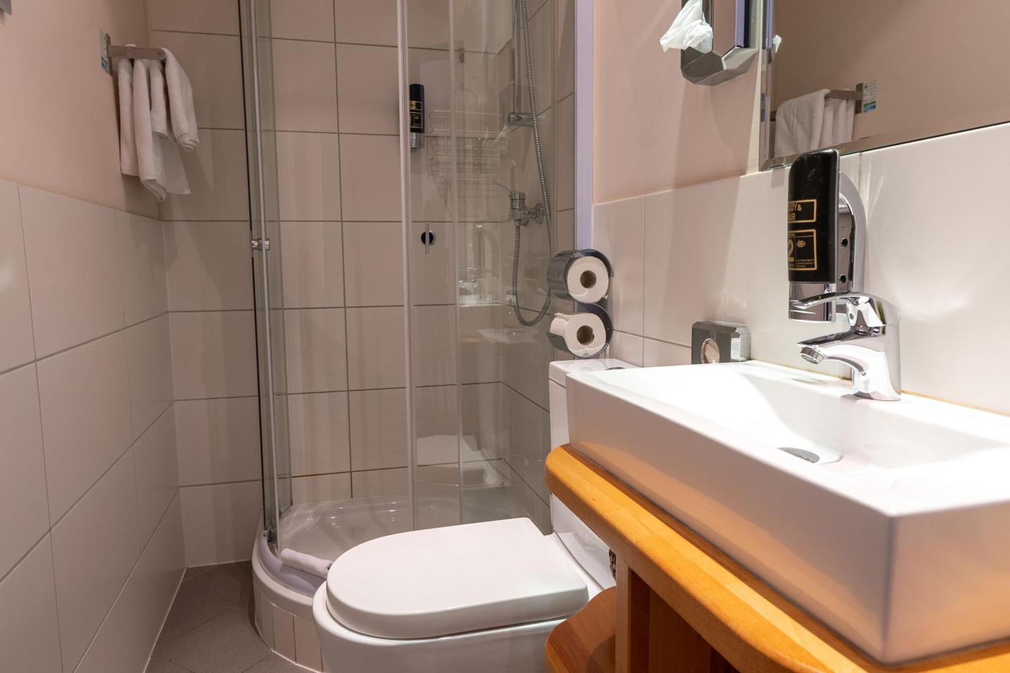 Warum Ins Hotel Neckarsulm Exterior photo