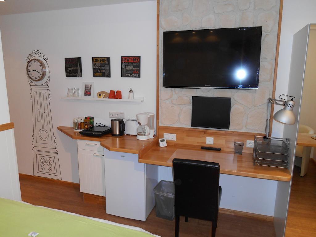 Warum Ins Hotel Neckarsulm Exterior photo